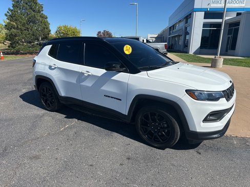 Used 2022 Jeep Compass Altitude image 29