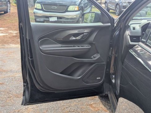 Used 2022 GMC Terrain SLT w/ Infotainment Package II image 25
