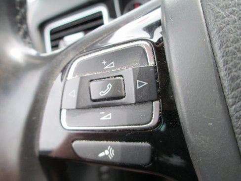 Used 2014 Volkswagen Touareg VR6 image 28