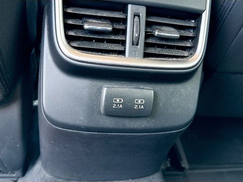 Used 2022 Subaru Outback Premium image 24