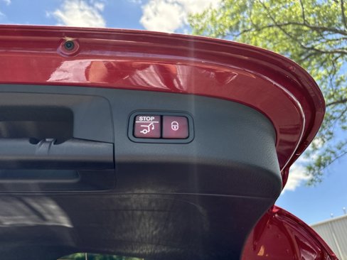 Certified 2025 Mercedes-Benz GLA 250 image 6