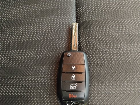 Used 2020 Kia Sportage LX image 32