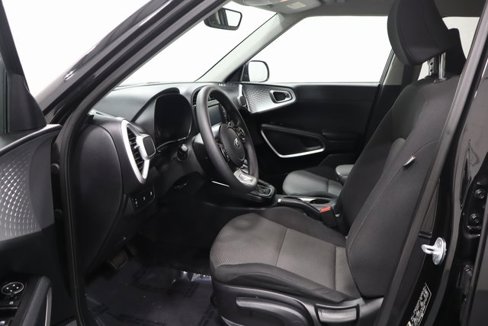 Used 2021 Kia Soul LX image 10