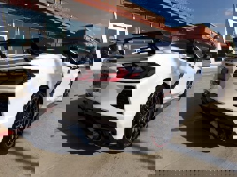 Used 2023 Chevrolet Corvette Stingray Premium Conv w/ Z51 Performance Package image 5