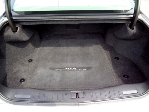 Used 2010 Cadillac DTS Platinum image 36