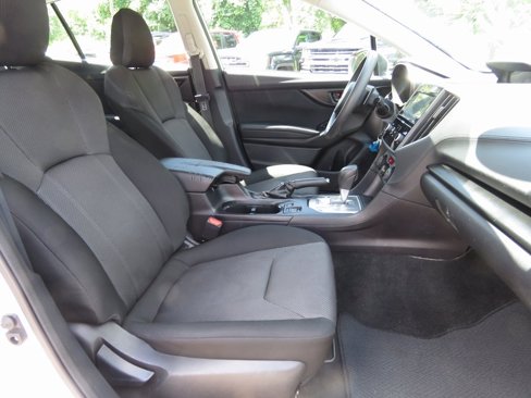 Used 2017 Subaru Impreza 2.0i Premium image 14