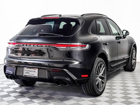 Certified 2024 Porsche Macan image 10