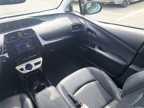 Used 2017 Toyota Prius Four image 17
