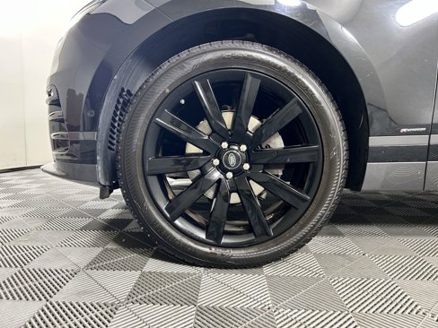Used 2019 Land Rover Range Rover Velar R-Dynamic SE image 10