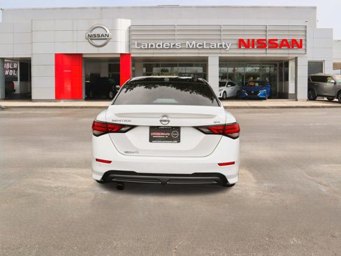 Used 2021 Nissan Sentra SR image 4