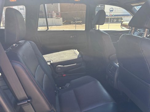 Used 2020 Honda Pilot Black Edition image 41