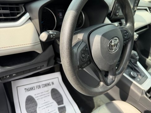 Certified 2022 Toyota RAV4 XLE image 26