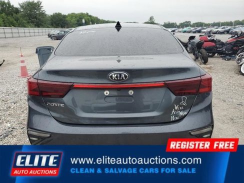 Used 2021 Kia Forte LXS image 11