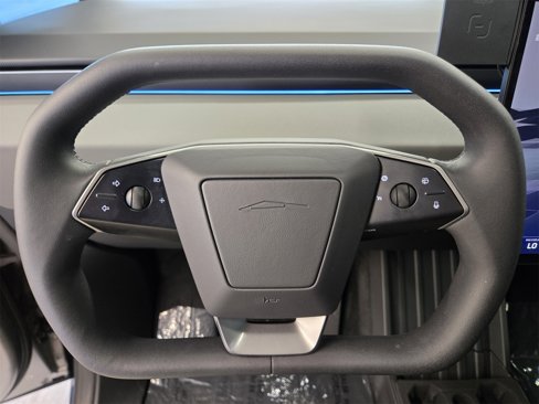 Used 2025 Tesla Cybertruck AWD Crew Cab image 16