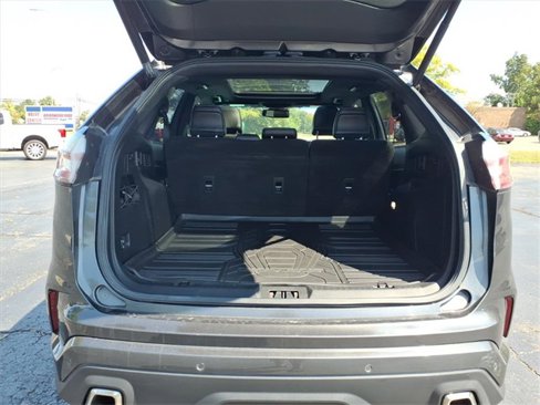 Used 2020 Ford Edge ST w/ Equipment Group 401A image 9