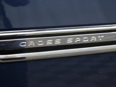 Used 2021 Volkswagen Atlas Cross Sport SEL Premium image 53