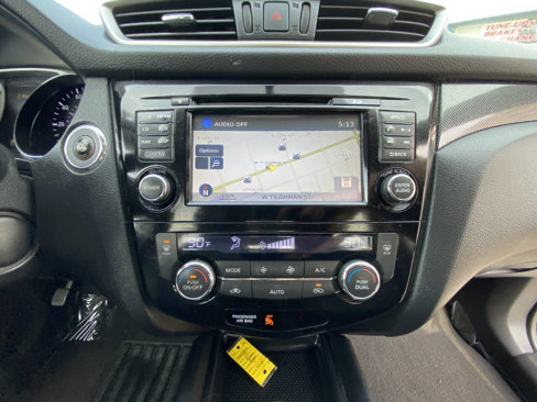 Used 2014 Nissan Rogue SL image 37