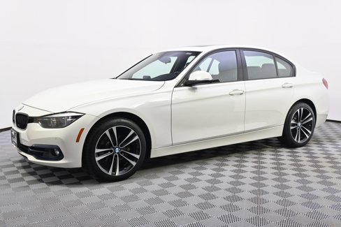 Used 2018 BMW 330i xDrive Sedan w/ Convenience Package image 2