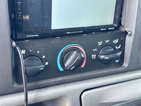 Used 2004 Ford F250 XL image 17