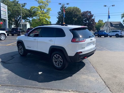 Used 2022 Jeep Cherokee Trailhawk w/ Sun, Sound & Nav Group image 6