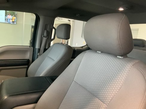 Used 2019 Ford F150 XLT w/ Equipment Group 302A Luxury image 12