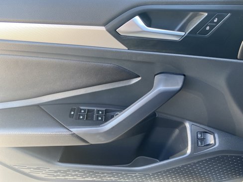 Certified 2023 Volkswagen Jetta S image 25