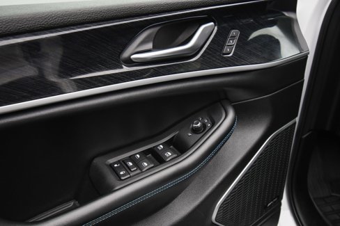 Used 2023 Jeep Grand Cherokee Trailhawk image 47
