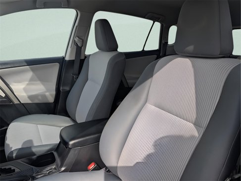 Used 2014 Toyota RAV4 LE image 7