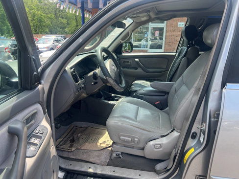 Used 2003 Toyota Sequoia SR5 image 9