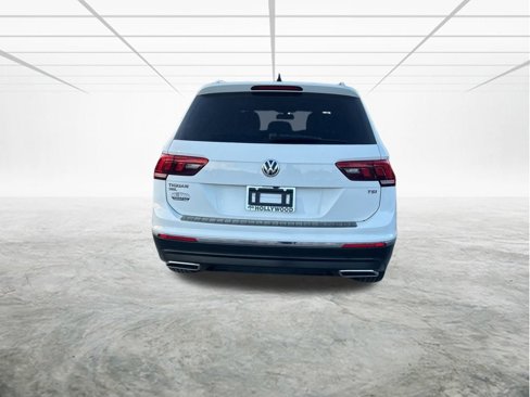 Used 2018 Volkswagen Tiguan SEL image 5