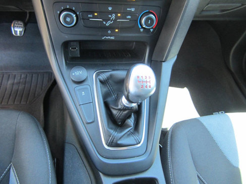 Used 2018 Ford Focus ST image 26
