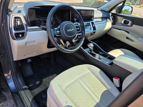 Used 2022 Kia Sorento S w/ Panoramic Sunroof Package image 11