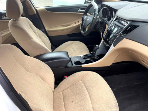 Used 2011 Hyundai Sonata GLS image 10