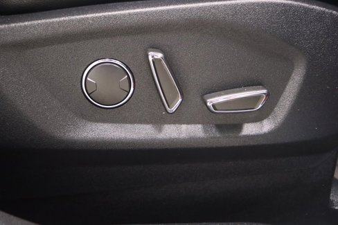 Used 2016 Ford Edge Titanium w/ Equipment Group 301A image 23