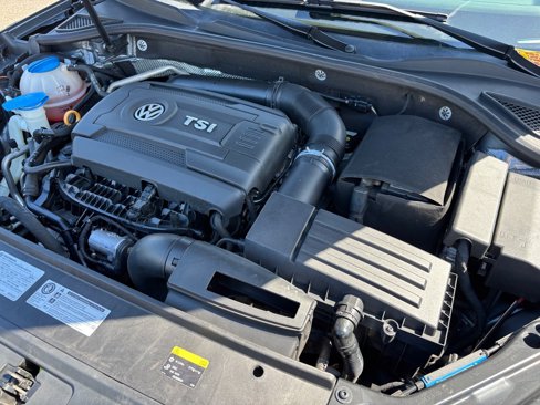 Used 2017 Volkswagen Passat 1.8T SE image 12