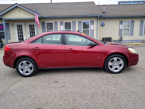 Used 2009 Pontiac G6 Sedan w/ Sun And Sound Package image 4