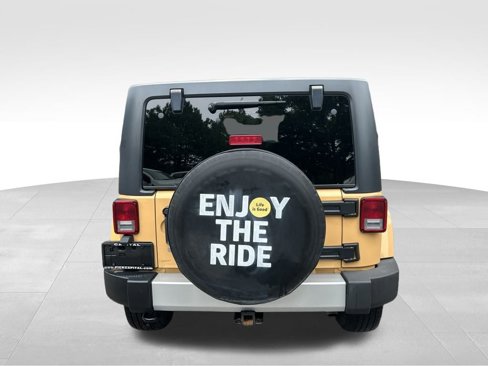 Used 2013 Jeep Wrangler Unlimited Sahara w/ Connectivity Group image 5