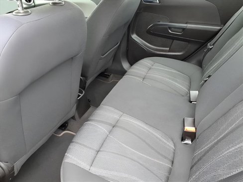 Used 2017 Chevrolet Sonic LT image 7