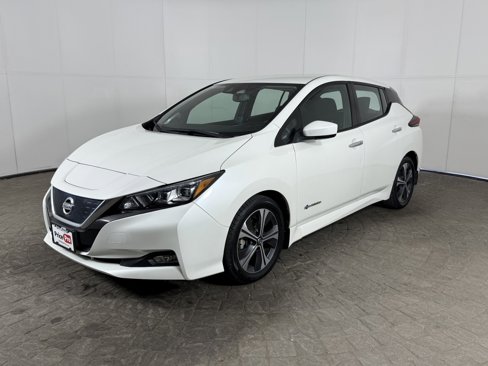 Used 2018 Nissan Leaf SV image 4