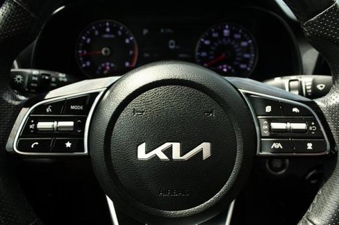 Used 2022 Kia Forte GT-Line w/ GT-Line Premium Package image 15