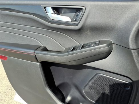 Used 2023 Ford Escape ST-Line image 9