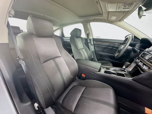 Used 2020 Honda Accord EX image 25