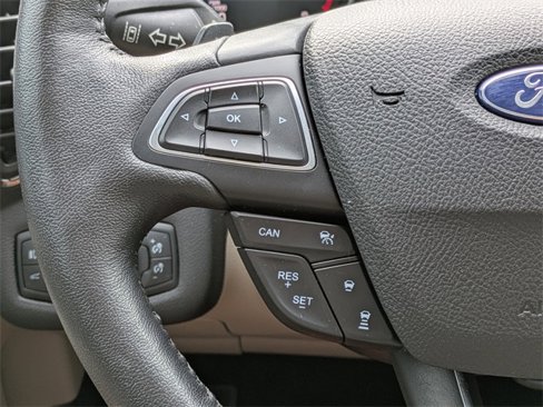 Used 2018 Ford Escape Titanium w/ Ford Safe & Smart Package image 29