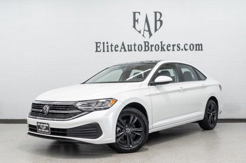 Used 2024 Volkswagen Jetta SE w/ Panoramic Sunroof Package image 1