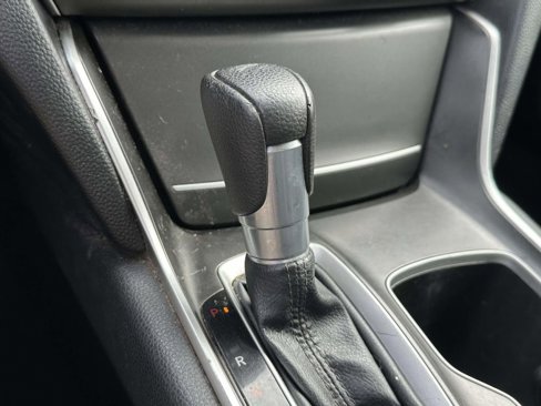 Used 2018 Honda Accord LX image 19