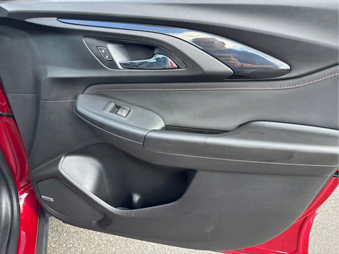 Used 2021 Chevrolet TrailBlazer RS w/ Sun and Liftgate Package image 38
