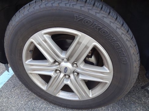 Used 2018 Ford Expedition XLT w/ Equipment Group 202A image 6