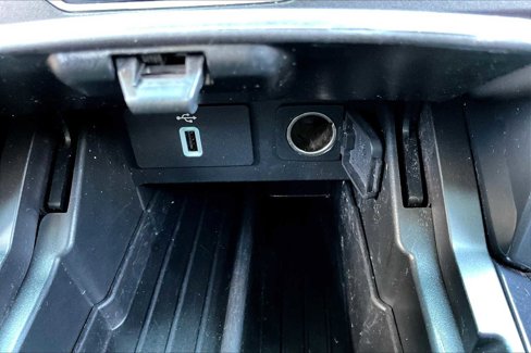 Used 2018 Ford Explorer XLT w/ Equipment Group 202A image 31