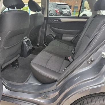 Used 2018 Subaru Outback 2.5i Premium image 8