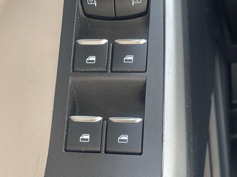 Used 2024 Ford Explorer XLT w/ Equipment Group 202A image 23